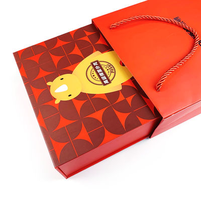 শিশু কার্টন পণ্য বাক্স প্যাকেজিং কর্পোরেট উপহার বাক্স ব্যাগ সেট সঙ্গে সমাপ্তি স্বর্ণ / সিলভার গরম স্ট্যাম্পিং / ইউভি স্পট / এমবসিং